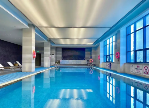 合肥綠地喜來(lái)登酒店泳池